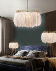 Lampa sufitowa z piórami boho APP662 Złota