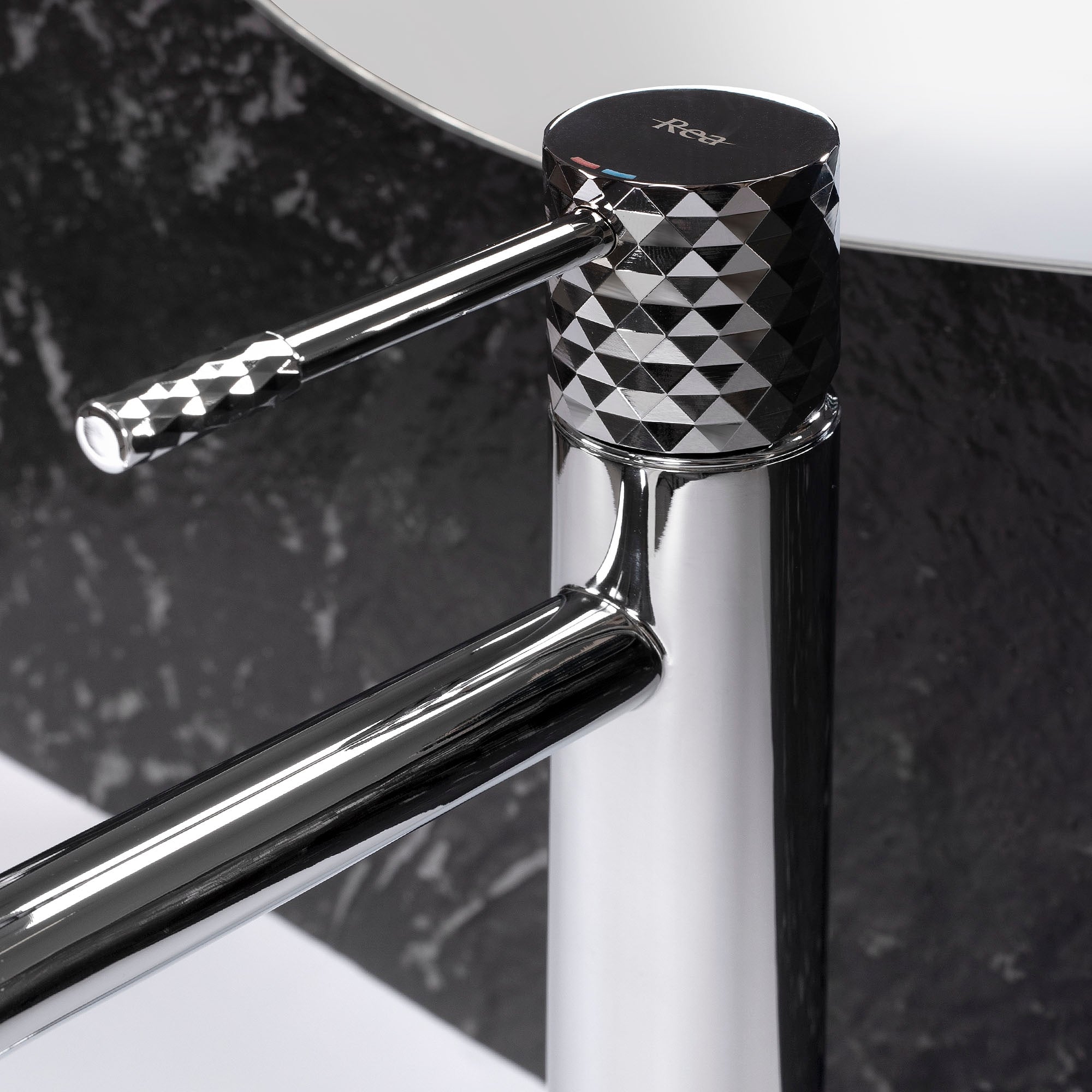 Bateria Umywalkowa Rea Lungo Diamond Chrom Wysoka  2