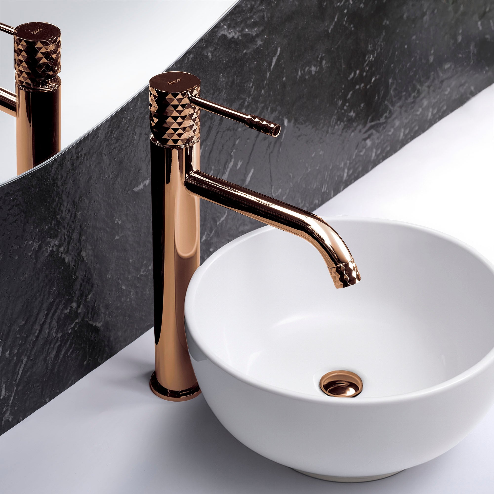 Bateria Umywalkowa Rea Lungo Diamond Miedziana Wysoka  5