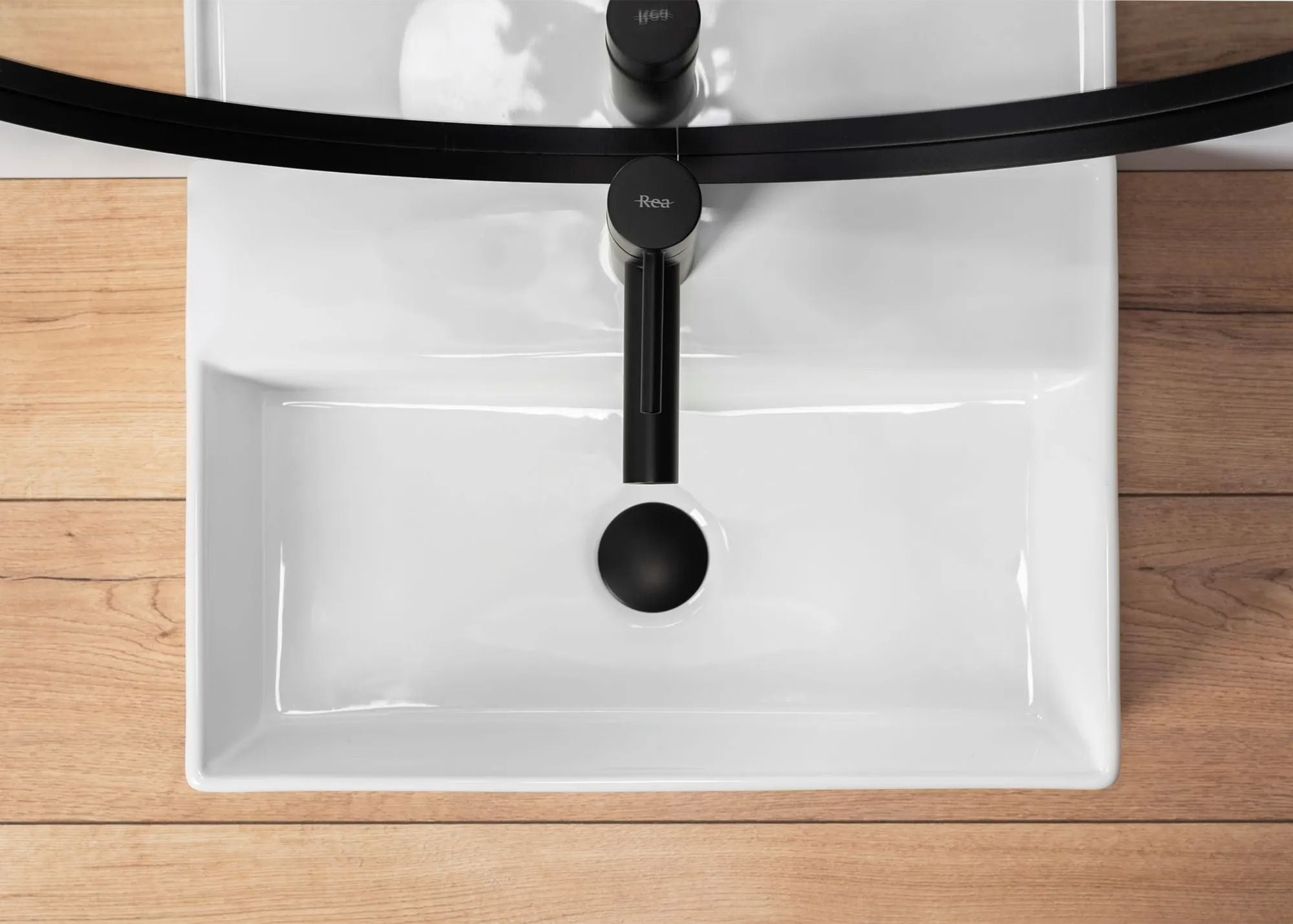 Umywalka nablatowa/ścienna Rea Valeria N