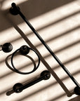 Wieszak łazienkowy dwuramienny 332868A Czarny