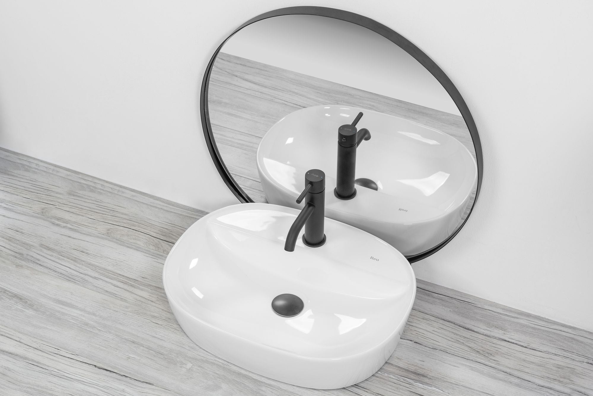 Umywalka nablatowa Rea Carina