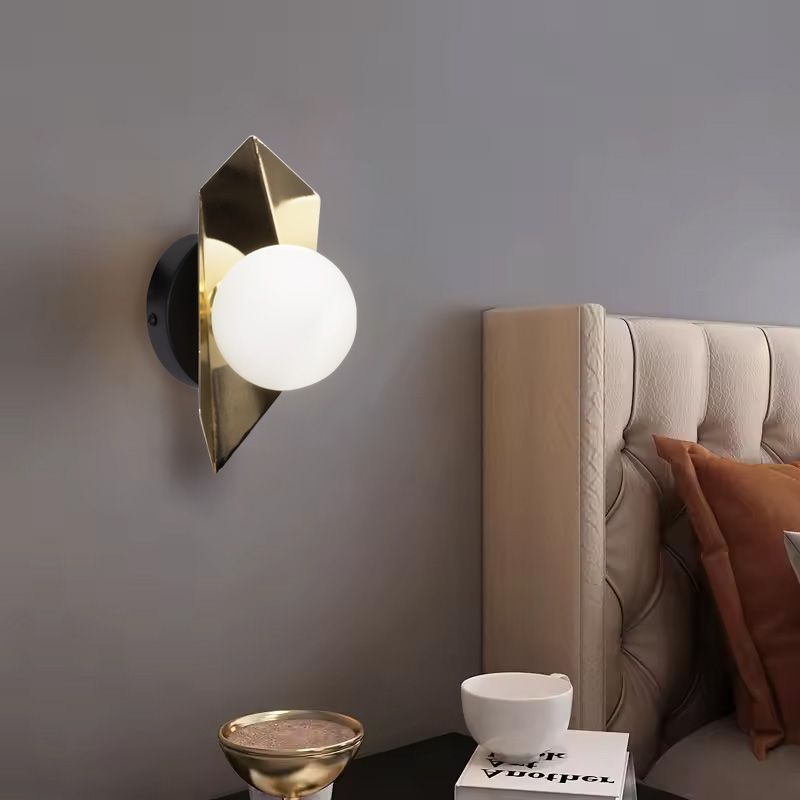 LAMPA ŚCIENNA KINKIET APP1411-W CZARNO/ZŁOTA