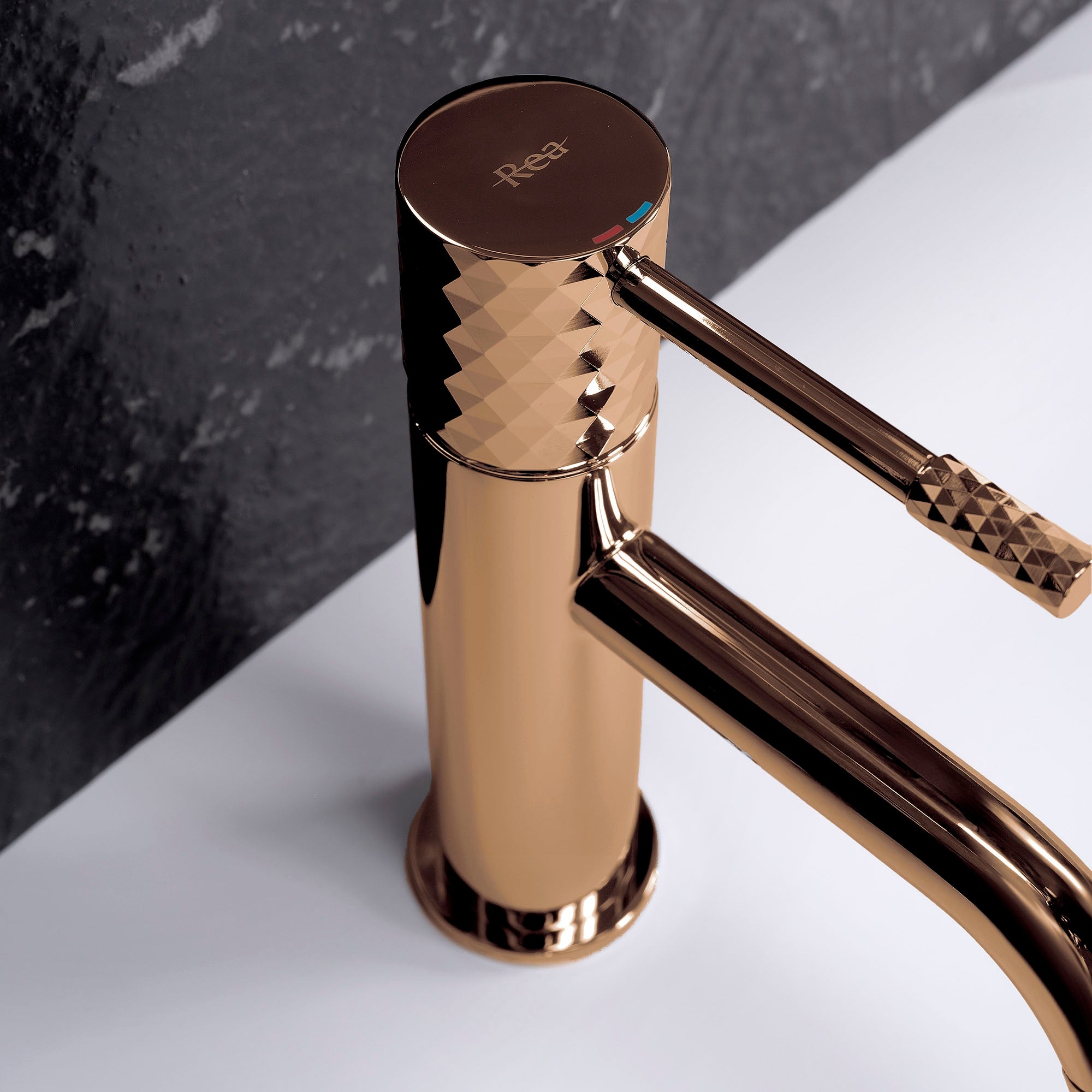 Bateria Umywalkowa Rea Lungo Diamond Miedź Niska  2